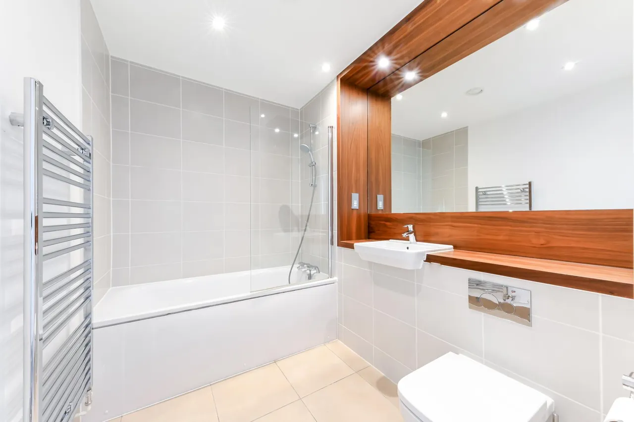 Reynard Way, Brentford, TW8, photo 11