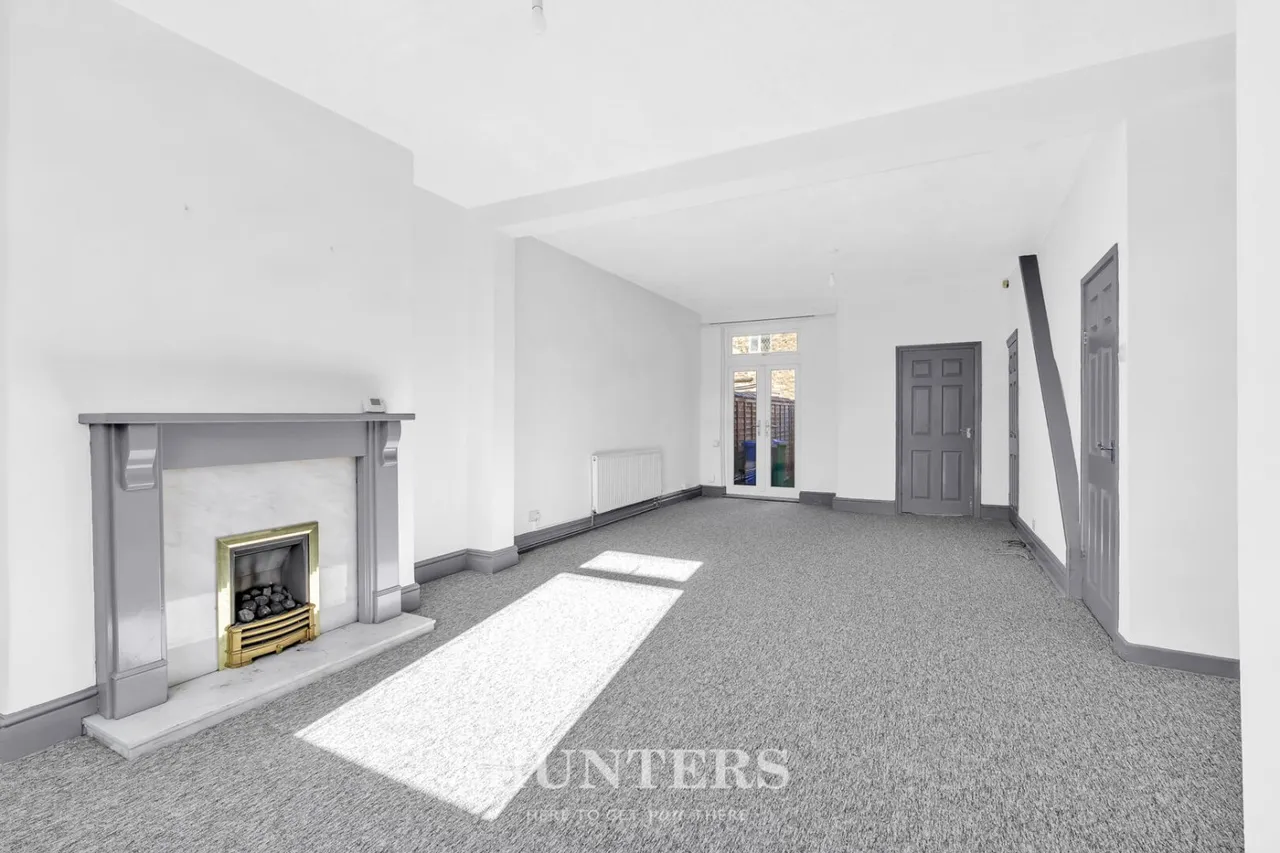 Manchester Old Road, Middleton, M24, photo 3