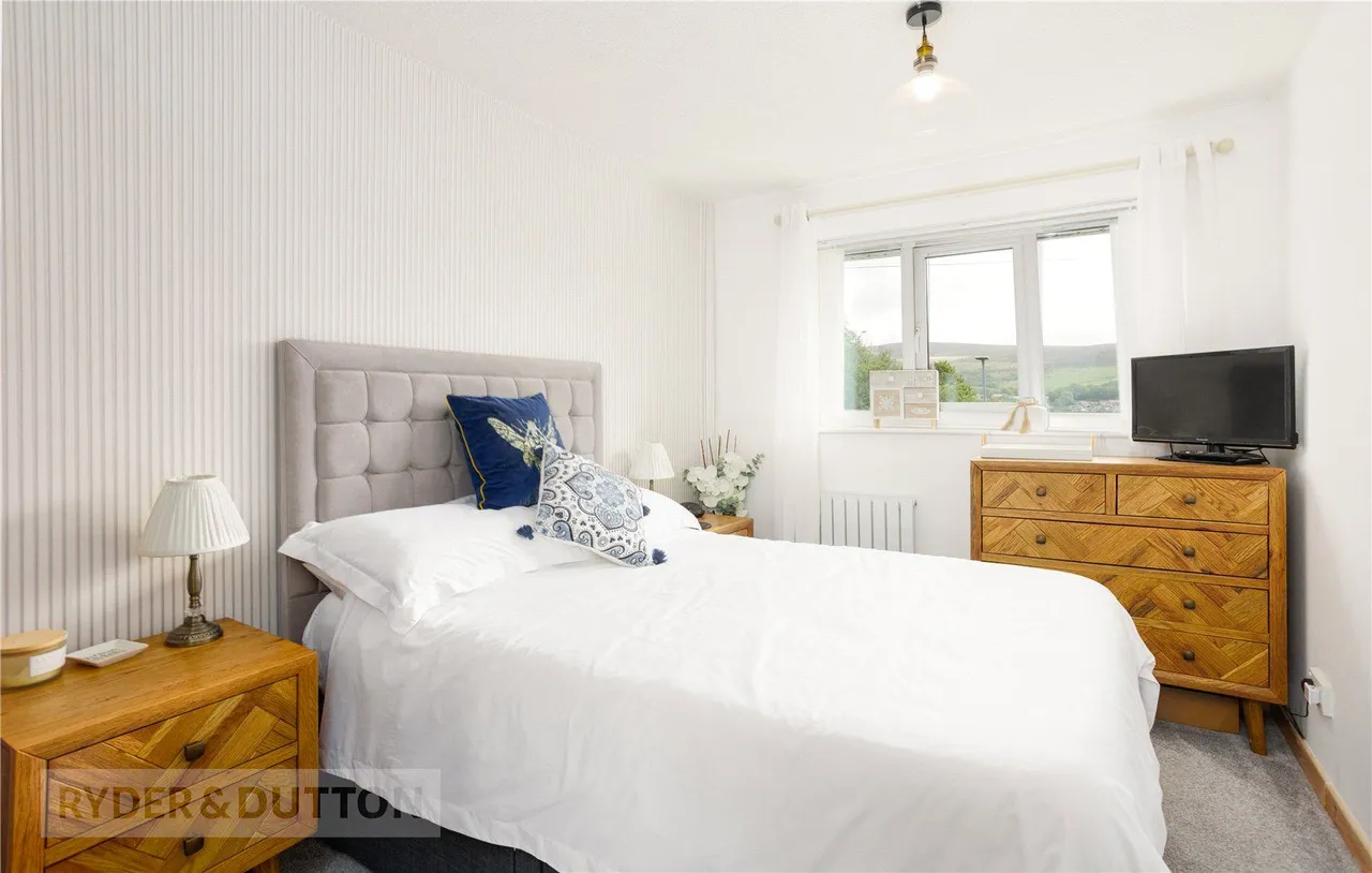 Andrew Street, Mossley, OL5, photo 9