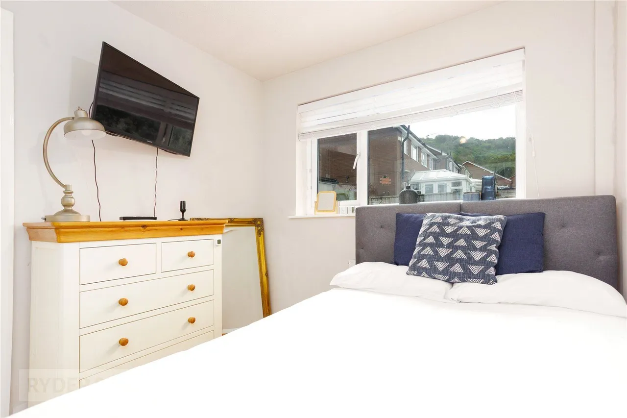 Andrew Street, Mossley, OL5, photo 12