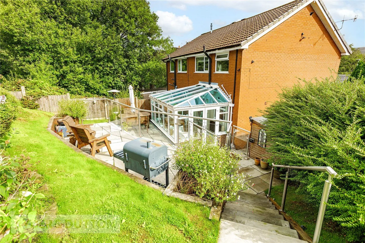 Andrew Street, Mossley, OL5, photo 3