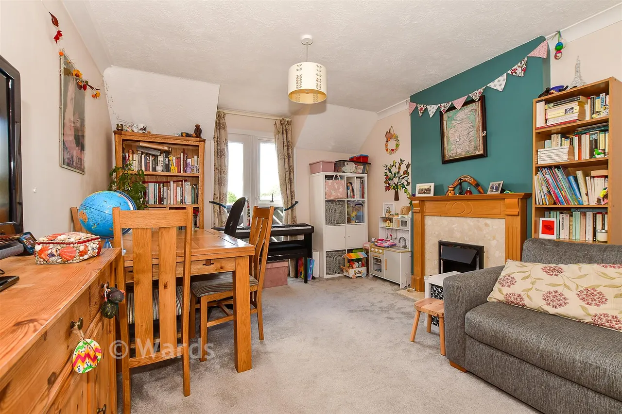 Douglas Road, Tonbridge, TN9, photo 12