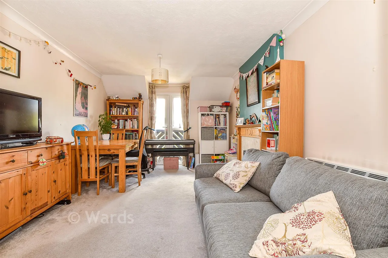 Douglas Road, Tonbridge, TN9, photo 5
