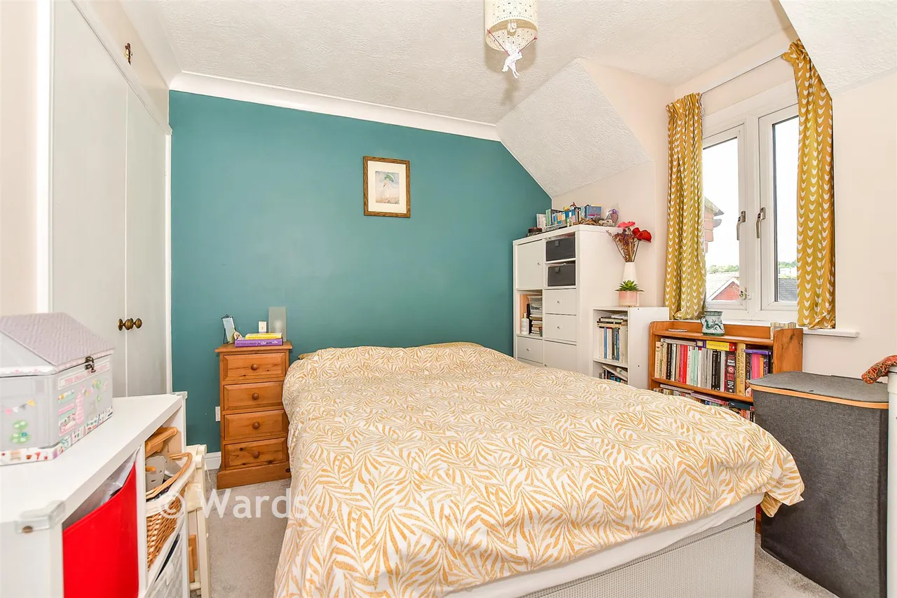 Douglas Road, Tonbridge, TN9, photo 3