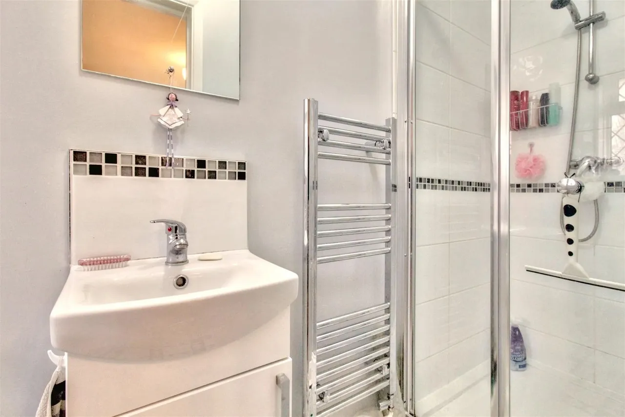 Alinora Crescent, Goring-By-Sea, Worthing, photo 18