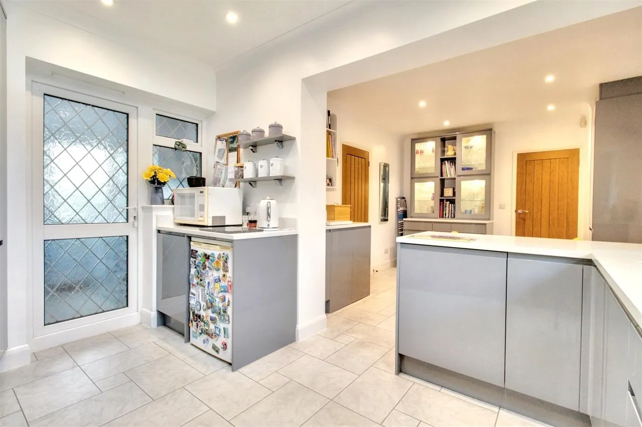 Alinora Crescent, Goring-By-Sea, Worthing, photo 9