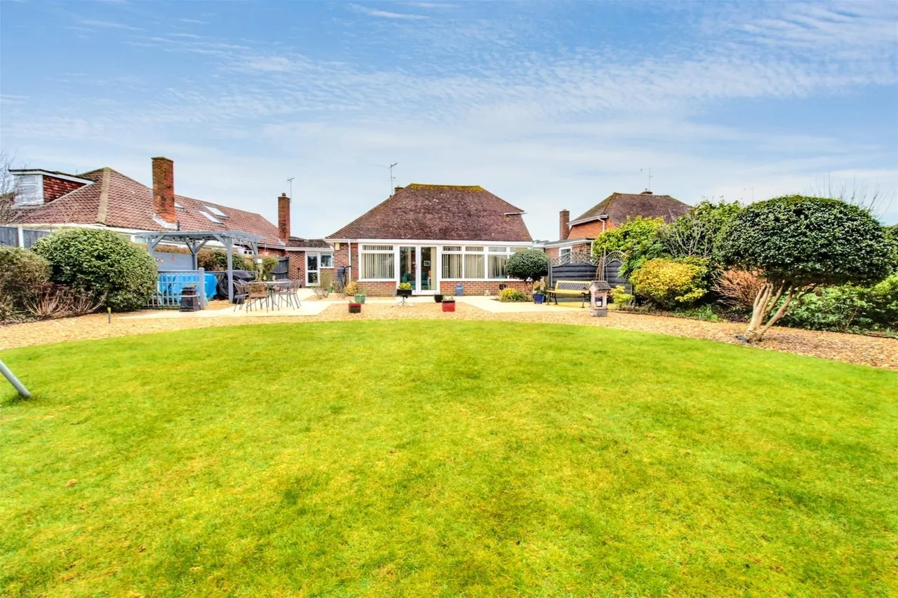 Alinora Crescent, Goring-By-Sea, Worthing, photo 28
