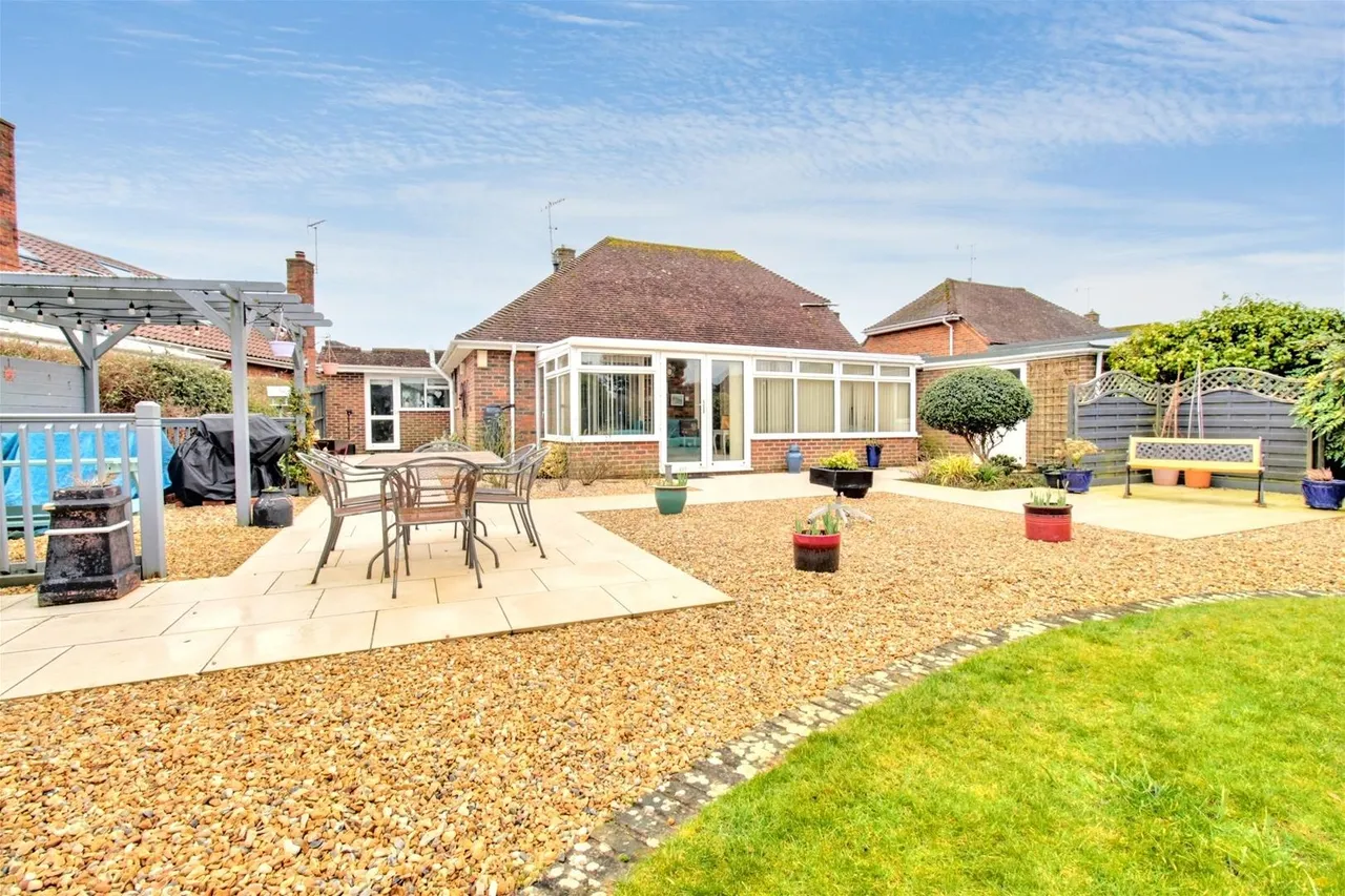 Alinora Crescent, Goring-By-Sea, Worthing, photo 13