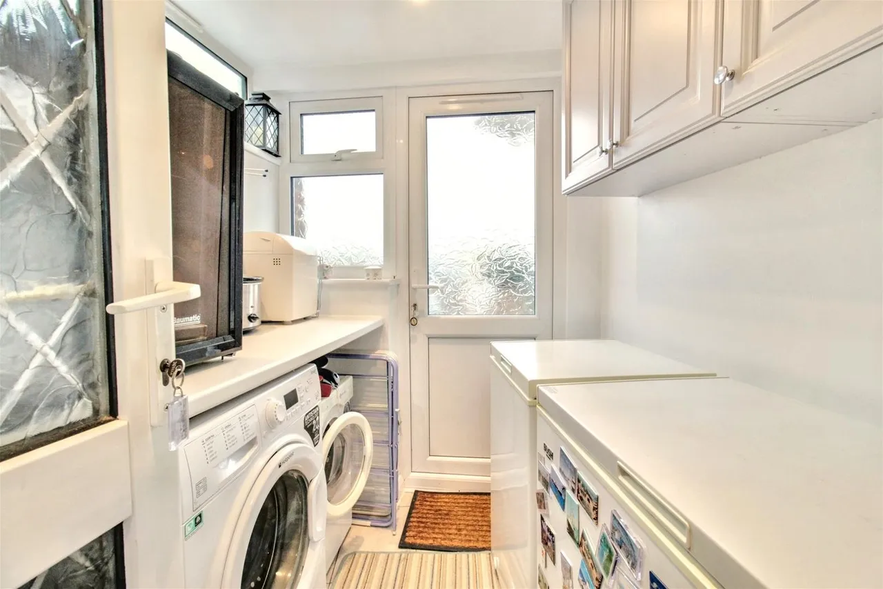 Alinora Crescent, Goring-By-Sea, Worthing, photo 24