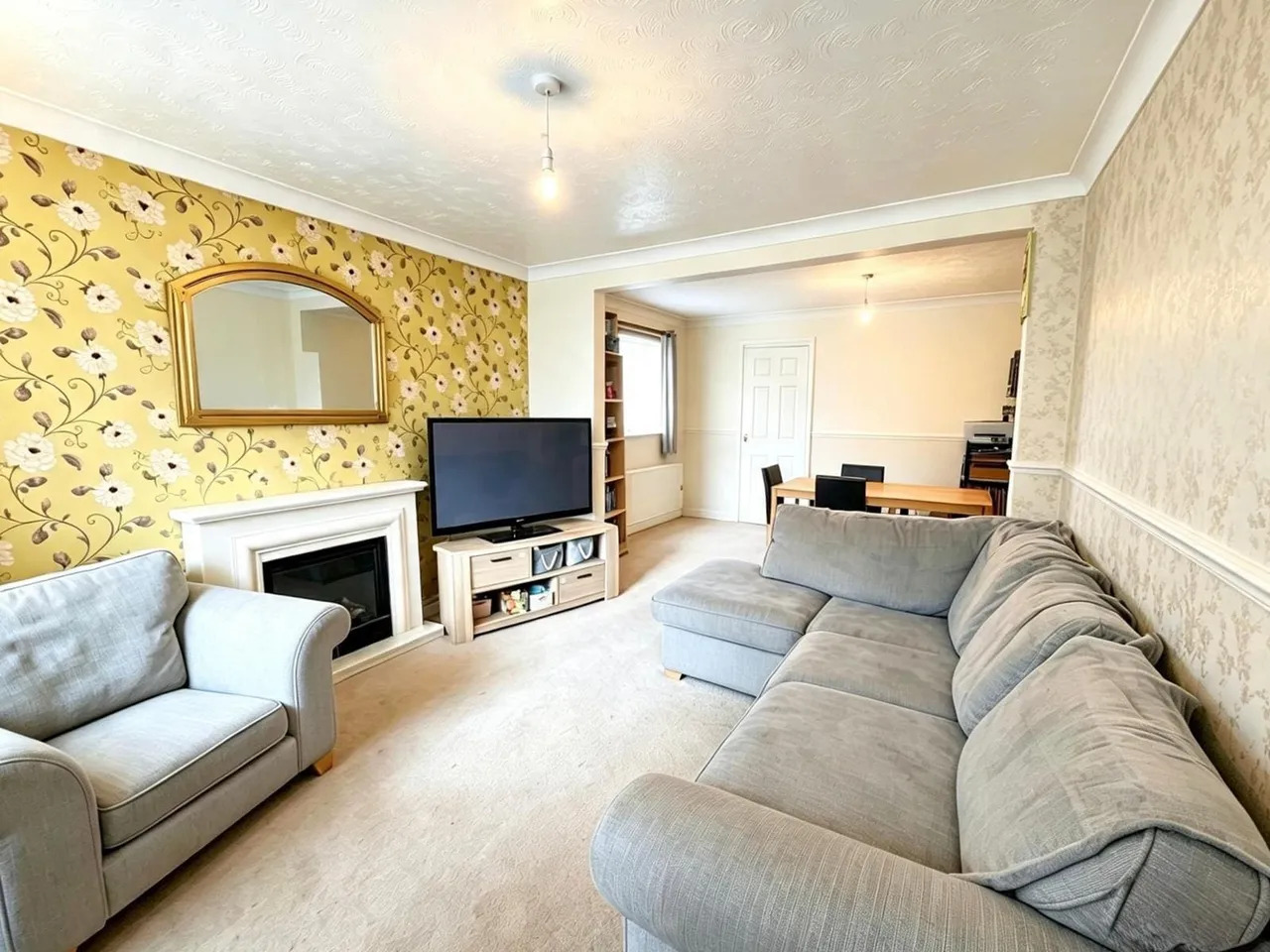 Francomes, Swindon, Wiltshire, SN25 1RP, photo 6