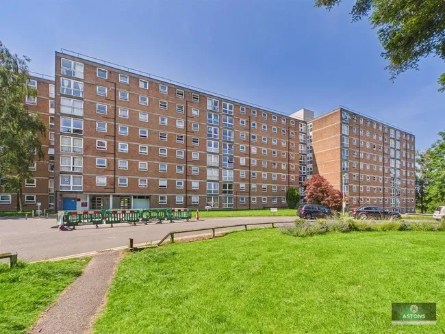 2 bed flat for sale — Milton Mount, Pound Hill