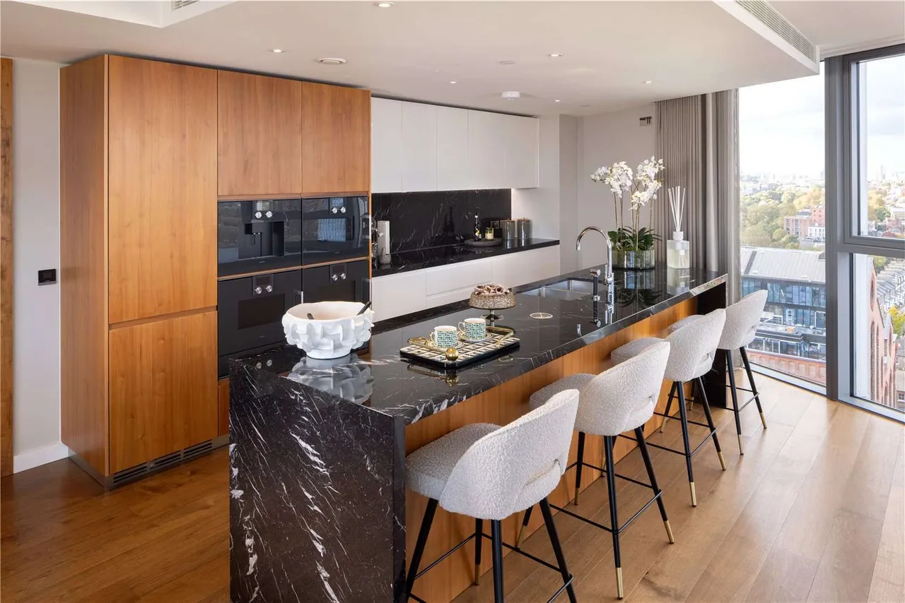 Chelsea Waterfront, Waterfront Drive, London, SW10 0BF, photo 4