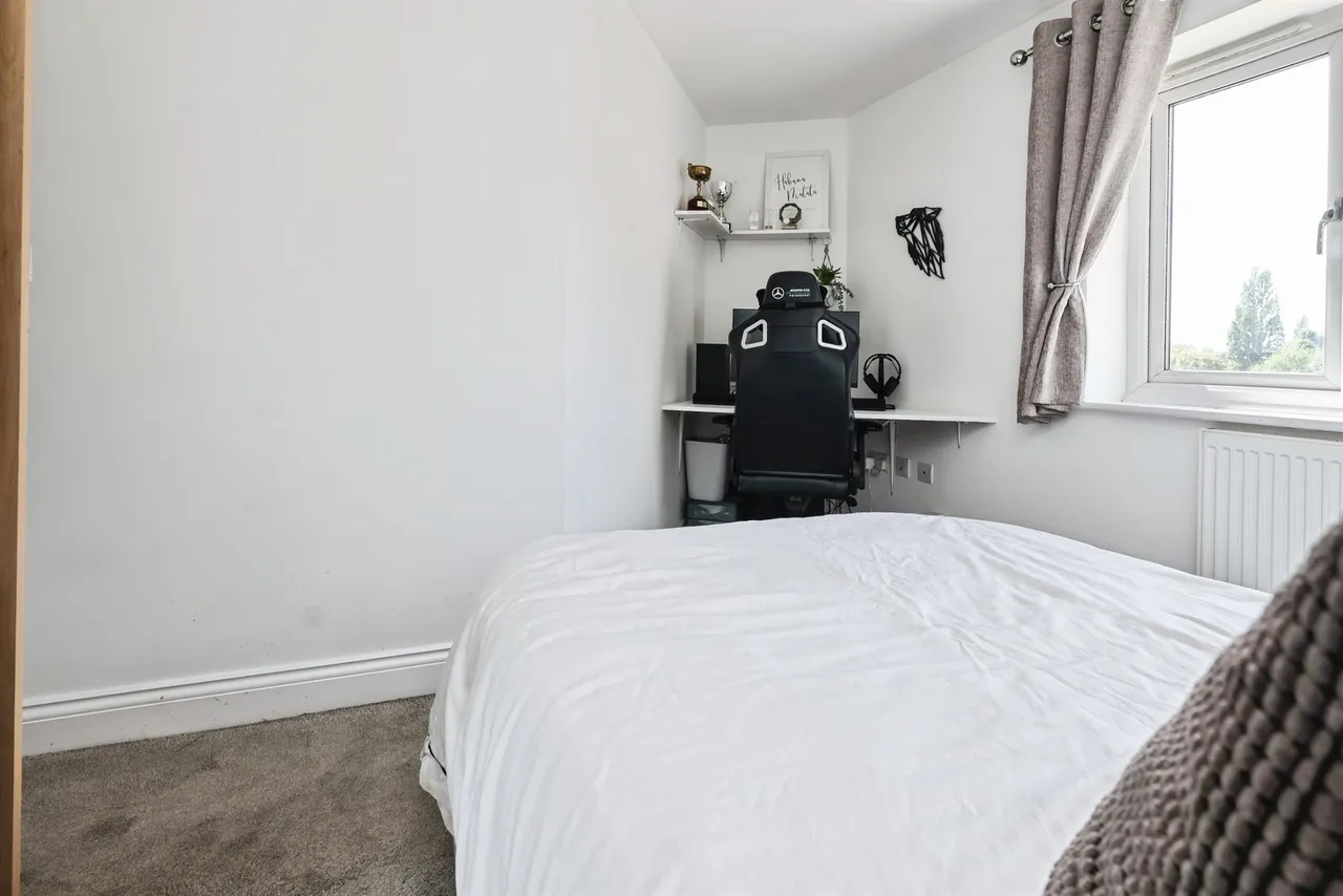 Broom Close, Castle Bromwich, B36, photo 11