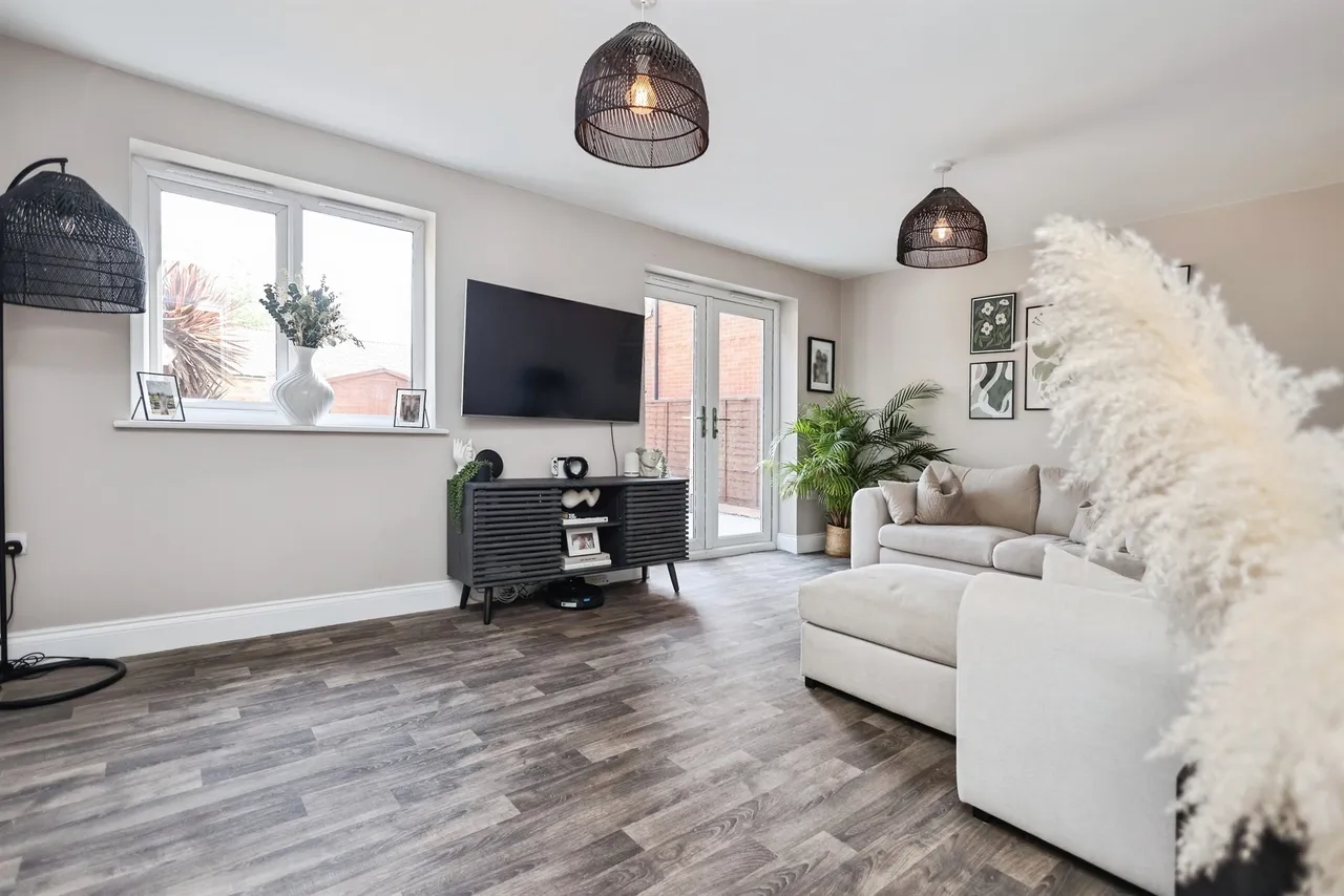 Broom Close, Castle Bromwich, B36, photo 6