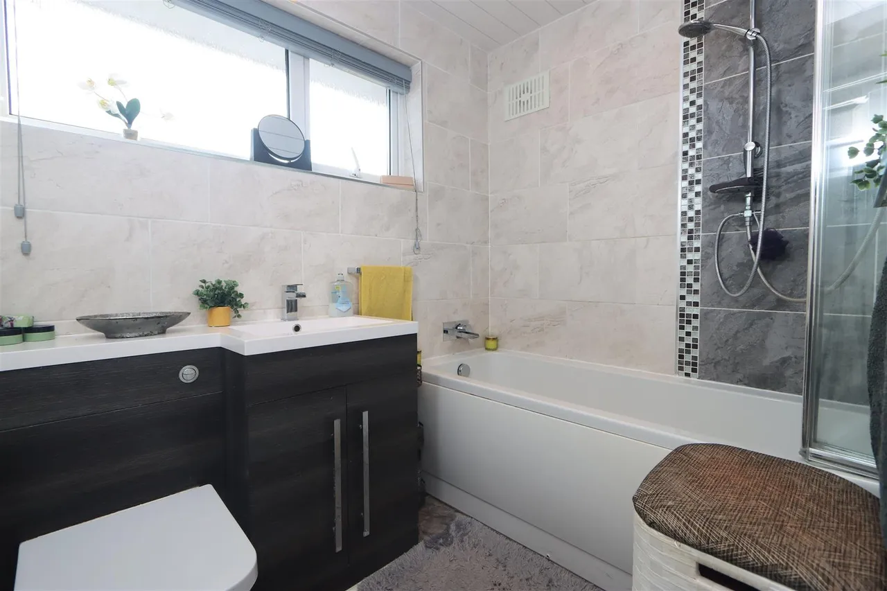 Ferndale Crescent, Kidderminster, photo 10