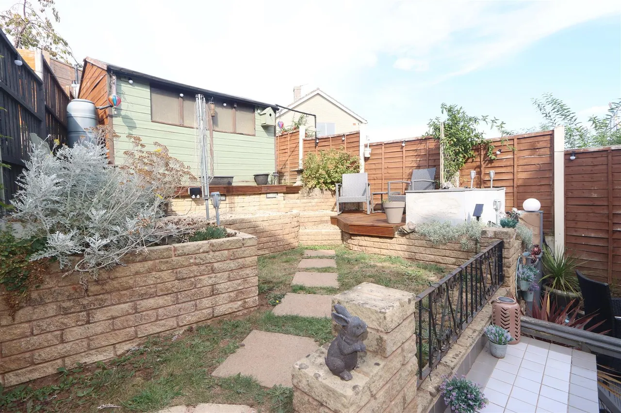 Ferndale Crescent, Kidderminster, photo 17