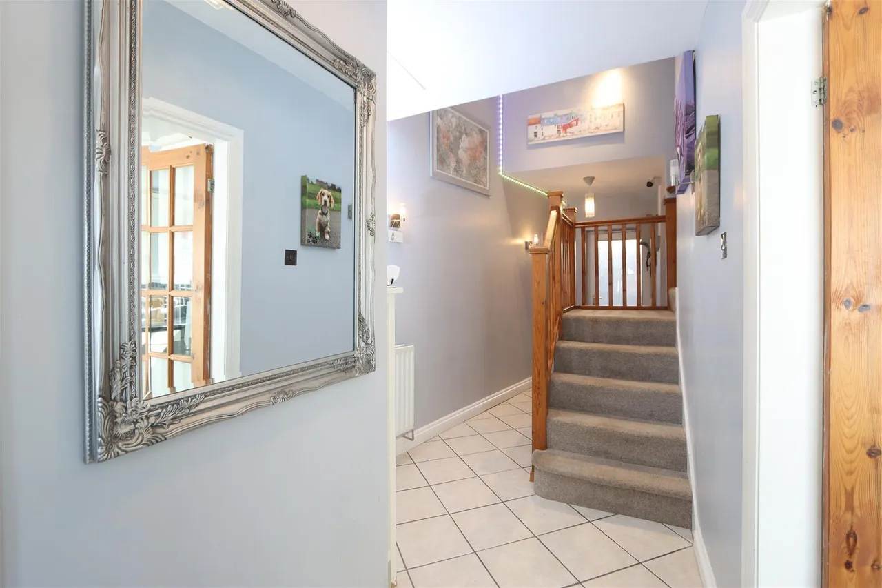 Ferndale Crescent, Kidderminster, photo 2