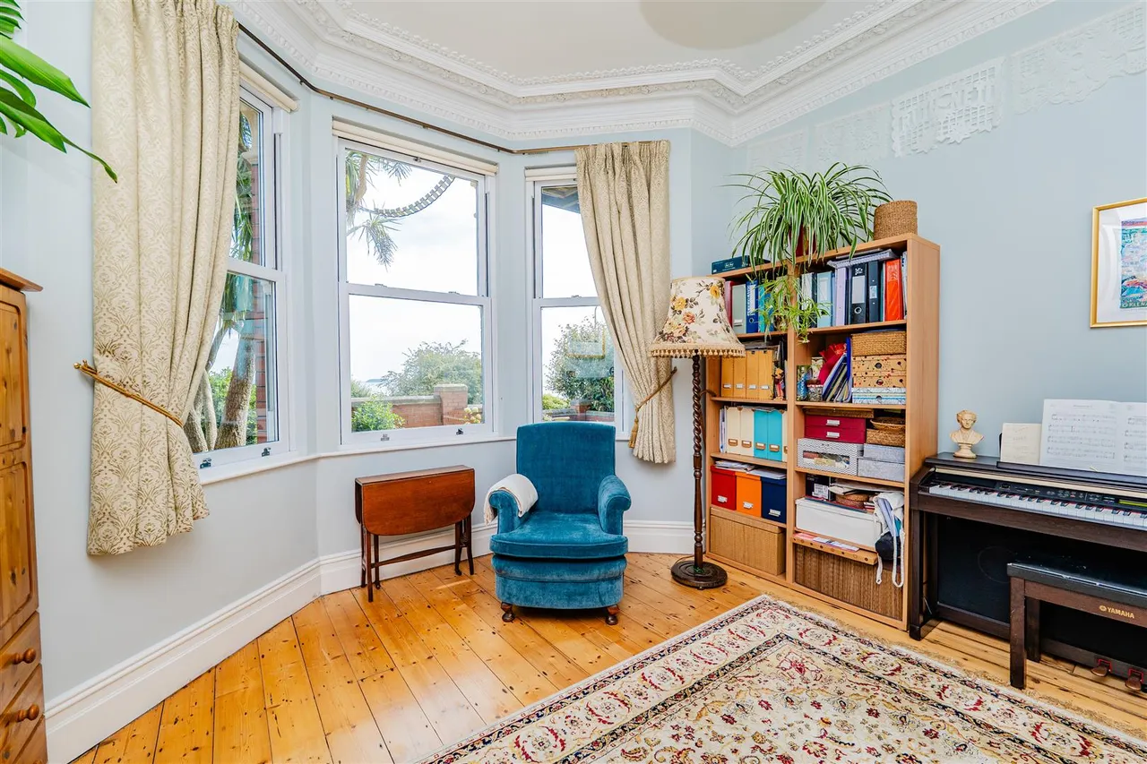 Redbrink Crescent, Barry, CF62, photo 10