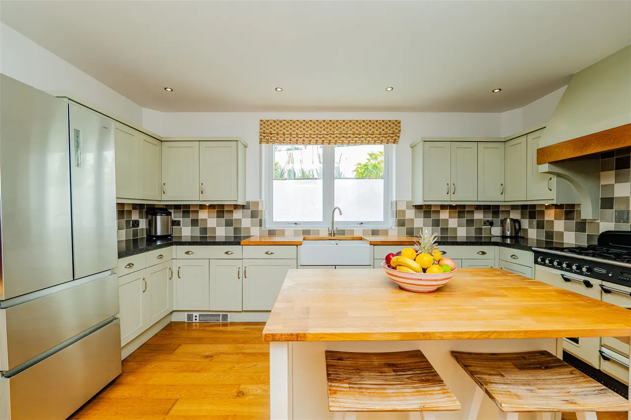Redbrink Crescent, Barry, CF62, photo 12