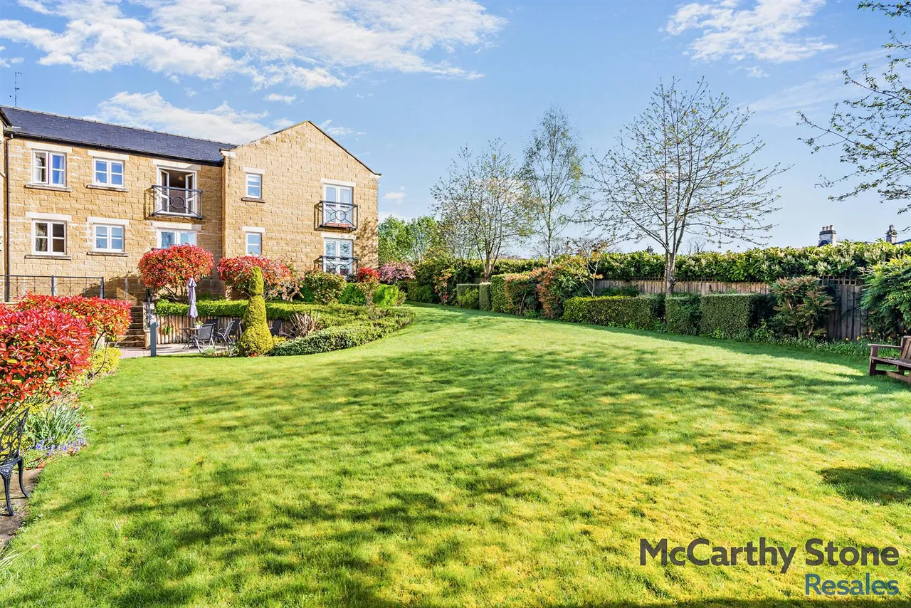 2 bed flat for sale, Castle Howard Road, Malton, YO17