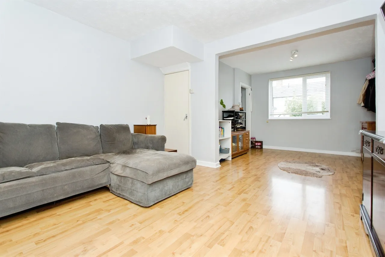New Cheveley Road, Newmarket, photo 2
