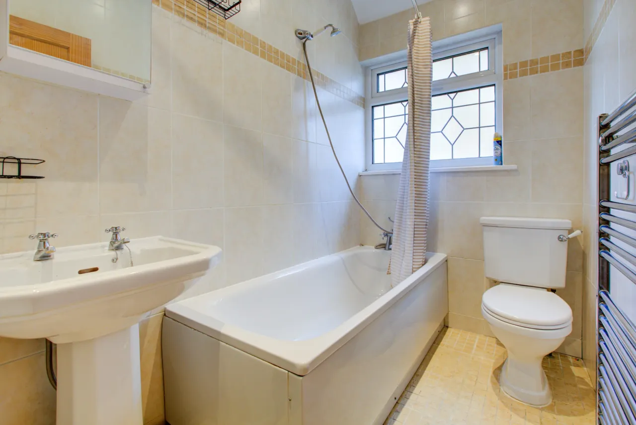 Highlands Boulevard, Leigh-on-sea, SS9, photo 14