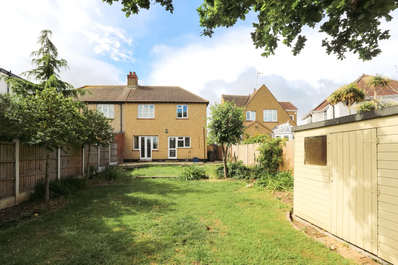 Highlands Boulevard, Leigh-on-sea, SS9, photo 18