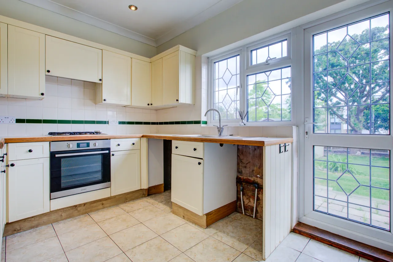 Highlands Boulevard, Leigh-on-sea, SS9, photo 8