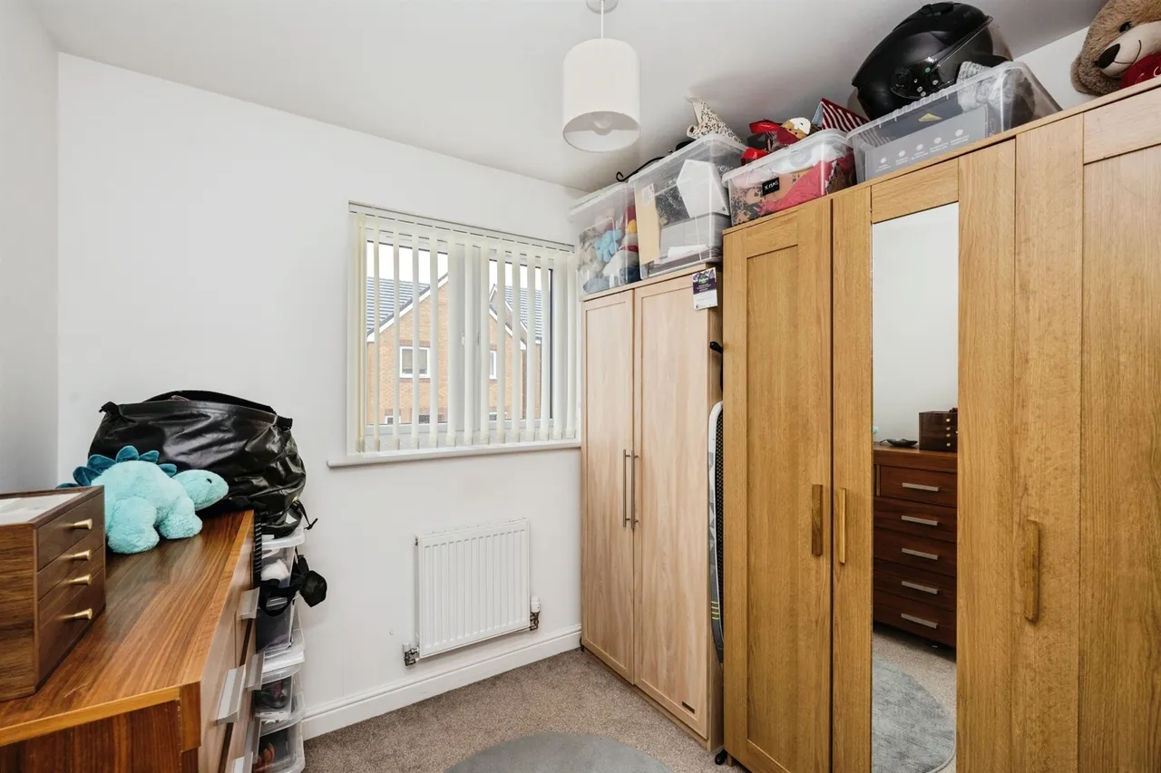 Clos Coed Derw Llanelli, SA14, photo 14