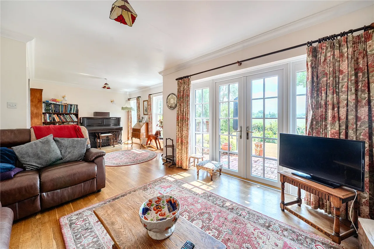 Arrow Lane, Hartley Wintney, Hampshire, RG27 8LR, photo 5