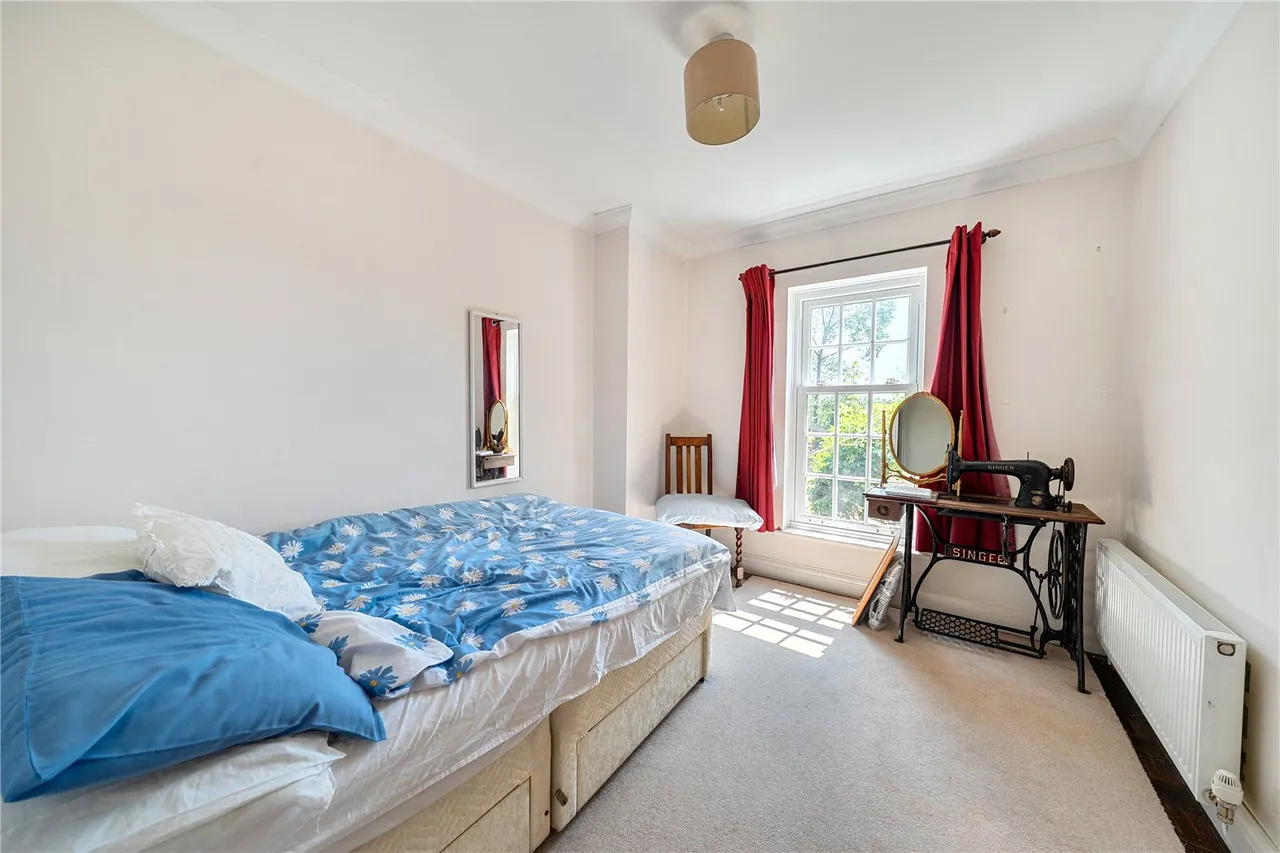 Arrow Lane, Hartley Wintney, Hampshire, RG27 8LR, photo 12