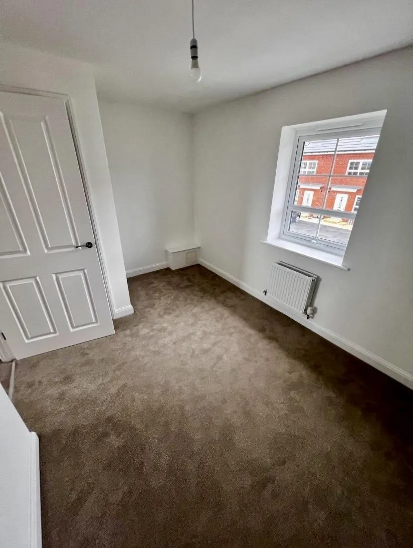 Edinburgh Road, Nuneaton, CV10, photo 9