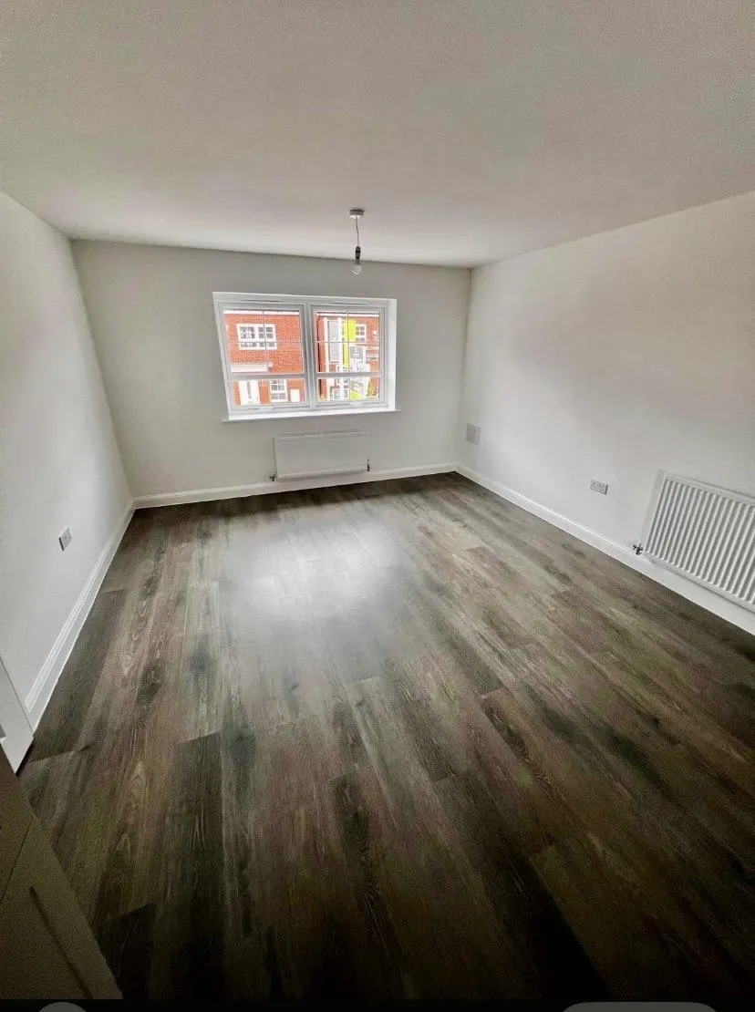 Edinburgh Road, Nuneaton, CV10, photo 6