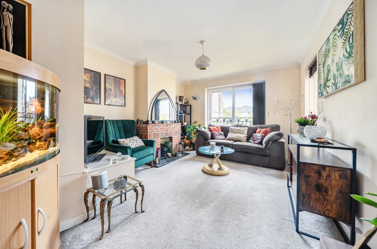 Mayfair Gardens, Banister Park, SO15, photo 2