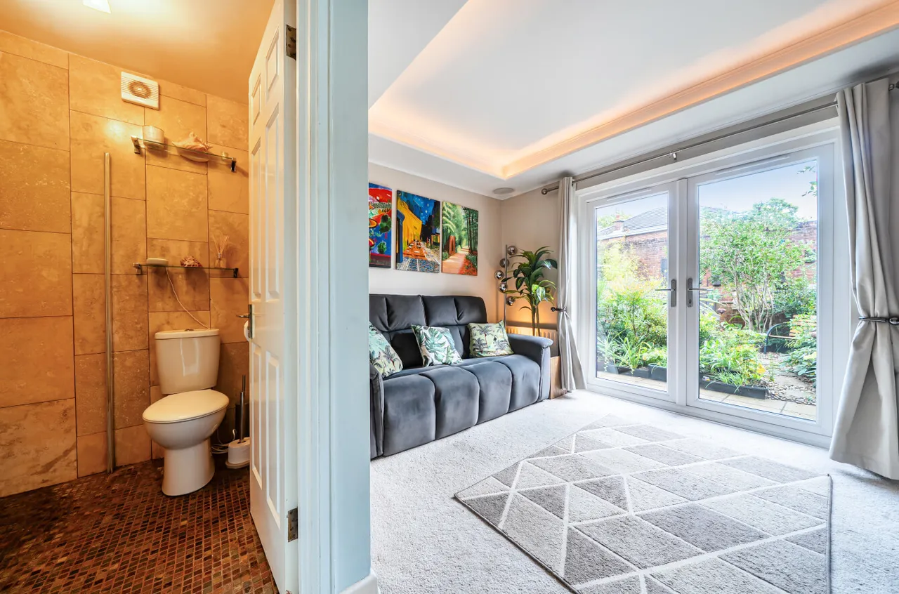 Mayfair Gardens, Banister Park, SO15, photo 11