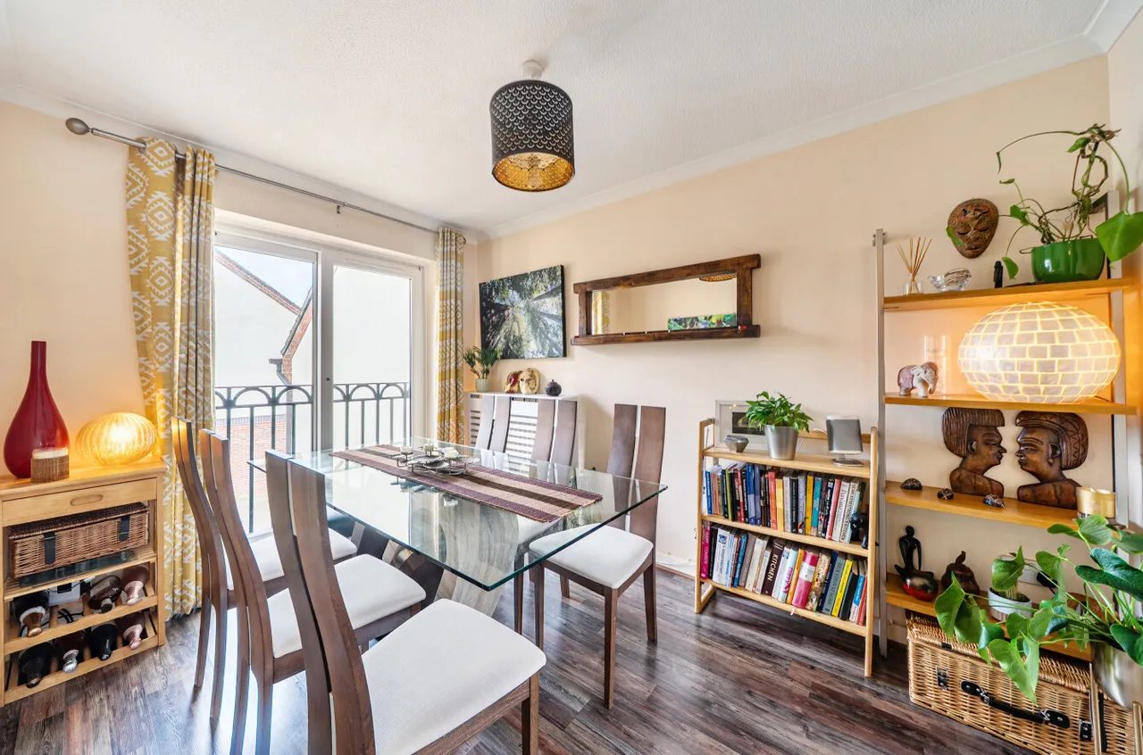 Mayfair Gardens, Banister Park, SO15, photo 4