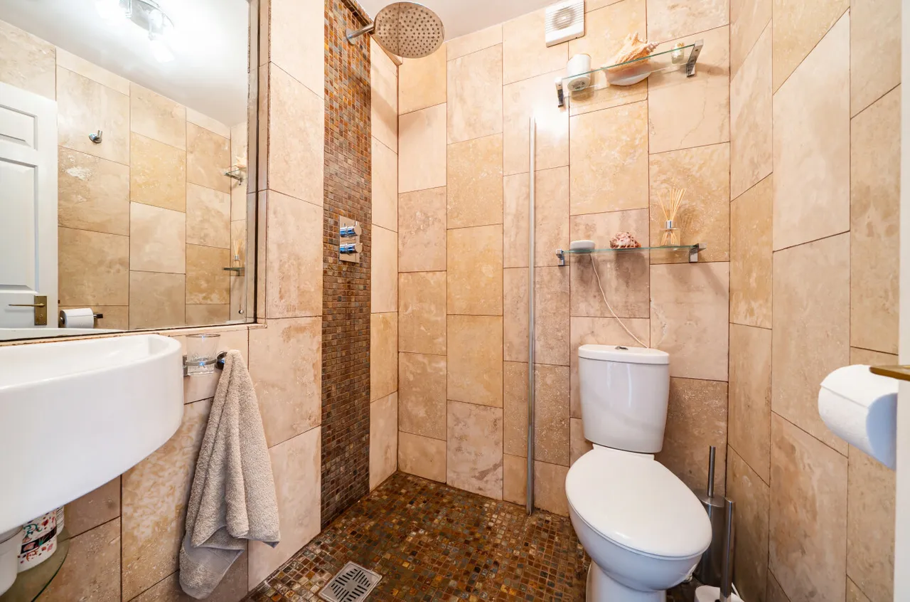 Mayfair Gardens, Banister Park, SO15, photo 8