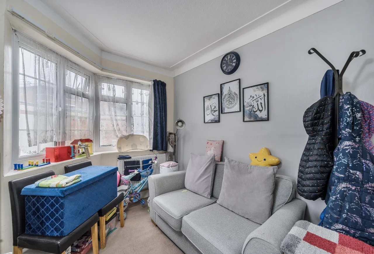 Church Lane, London, NW9 8AD, photo 9