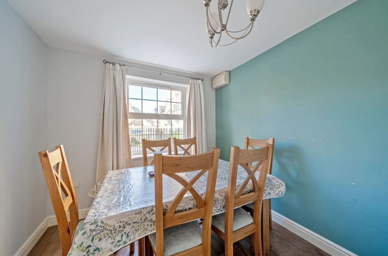 Carson Avenue, Dinnington, S25, photo 5