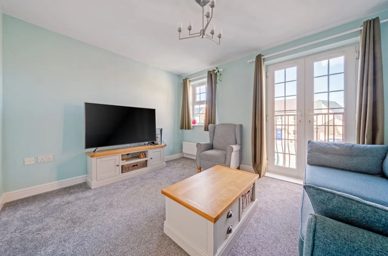 Carson Avenue, Dinnington, S25, photo 6