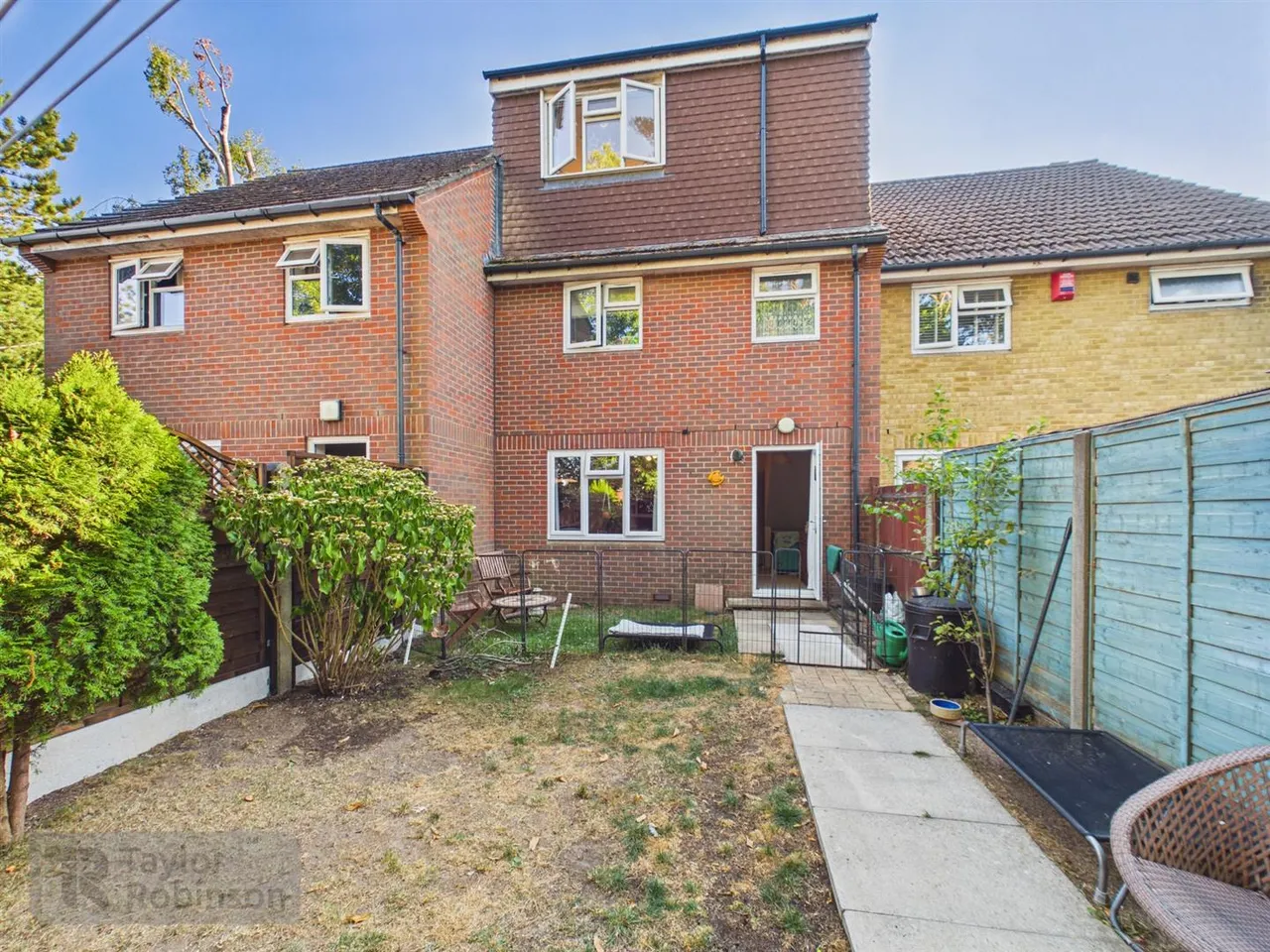 Jackson Road, Broadfield, RH11, photo 14