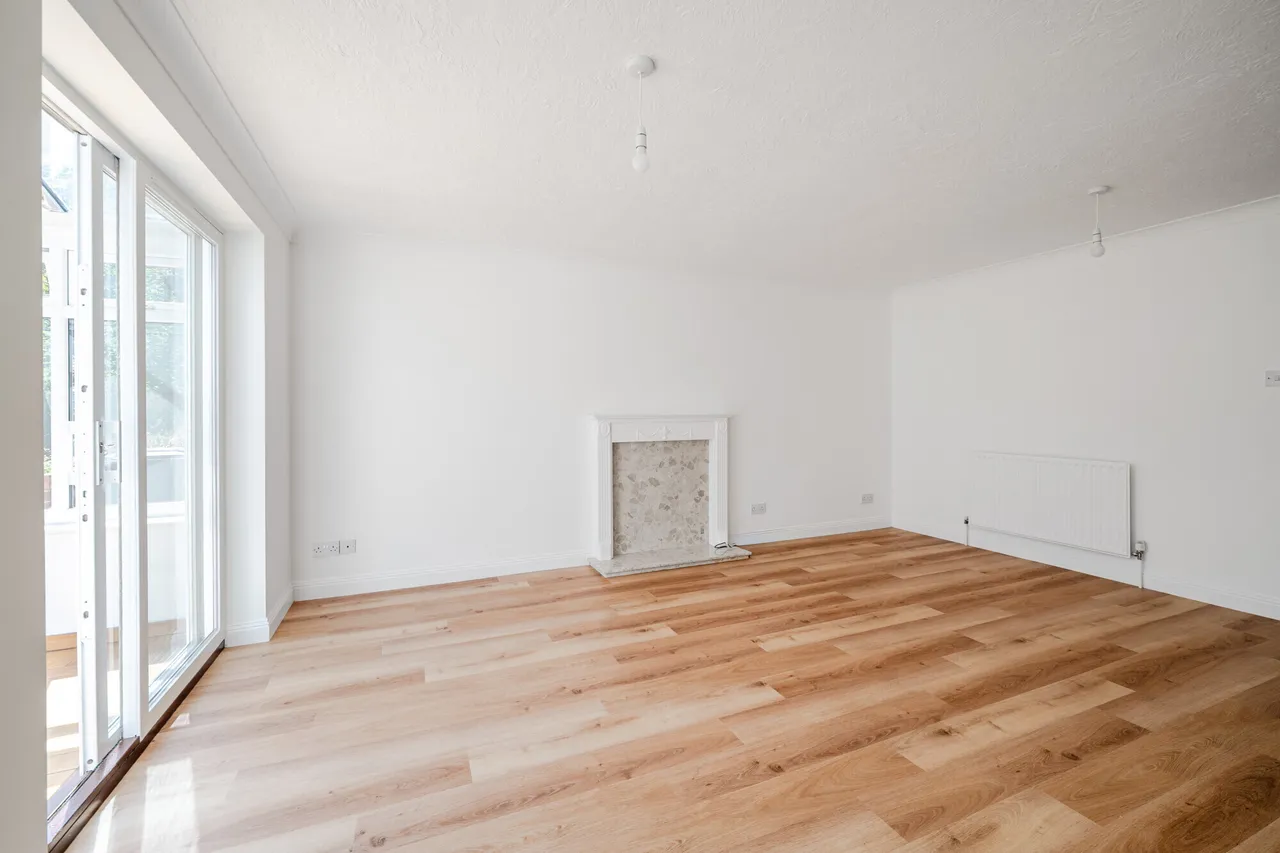 Lymington Bottom Road, Four Marks, GU34, photo 5