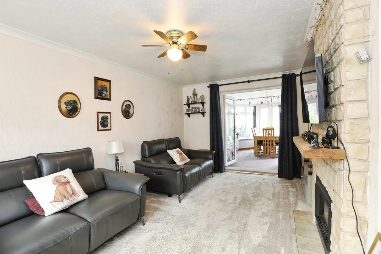 Lodge Close, Crawley, RH11, photo 6