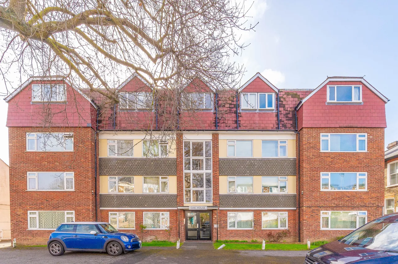 1 bed flat for sale — 7 Oak House, 159 Croydon Road, London