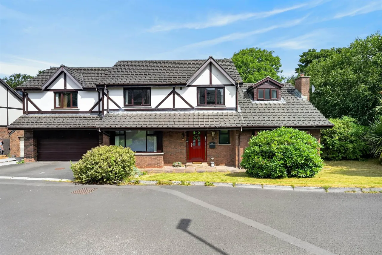 5 bed house for sale, Shelling Park, Ravarnet, BT27