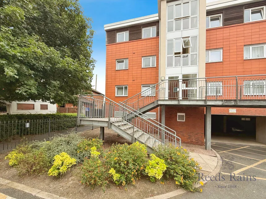 2 bed flat for sale, The Waterfront, Selby, YO8