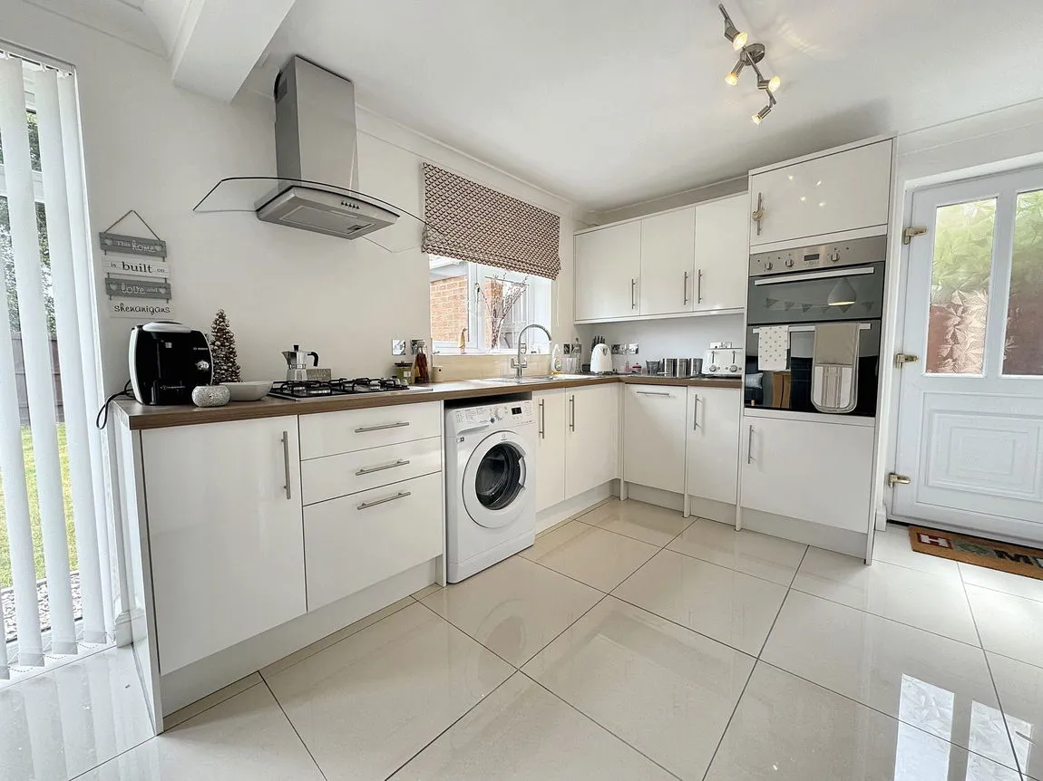 Lon Hyfryd, Abergele, Abergele, Conwy, LL22 8QE, photo 2