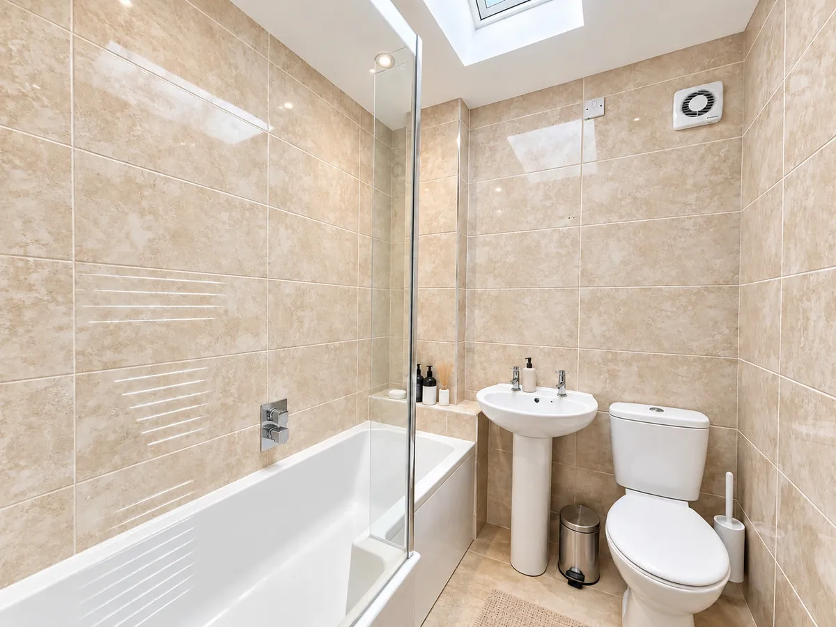 London Road, Marks Tey, CO6 1EB, photo 9