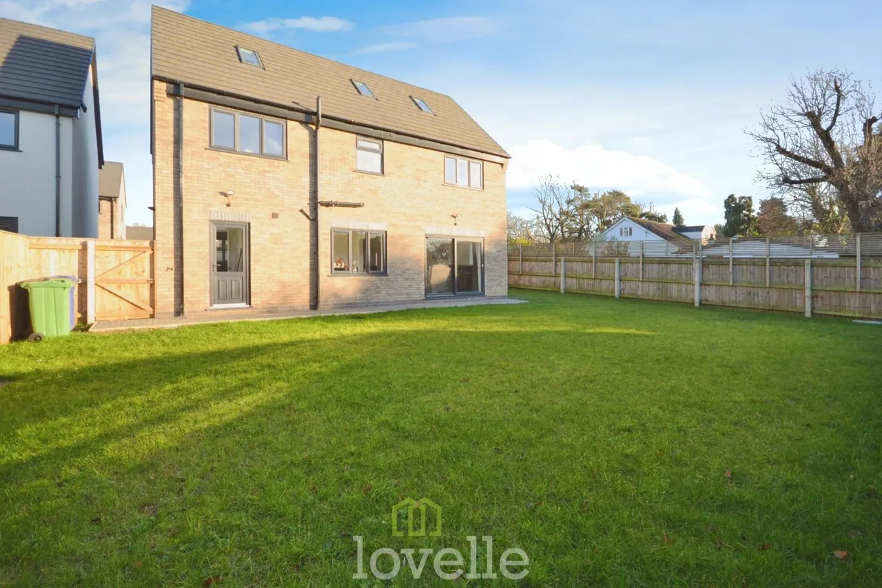 Poplars Close, New Waltham, DN36, photo 3