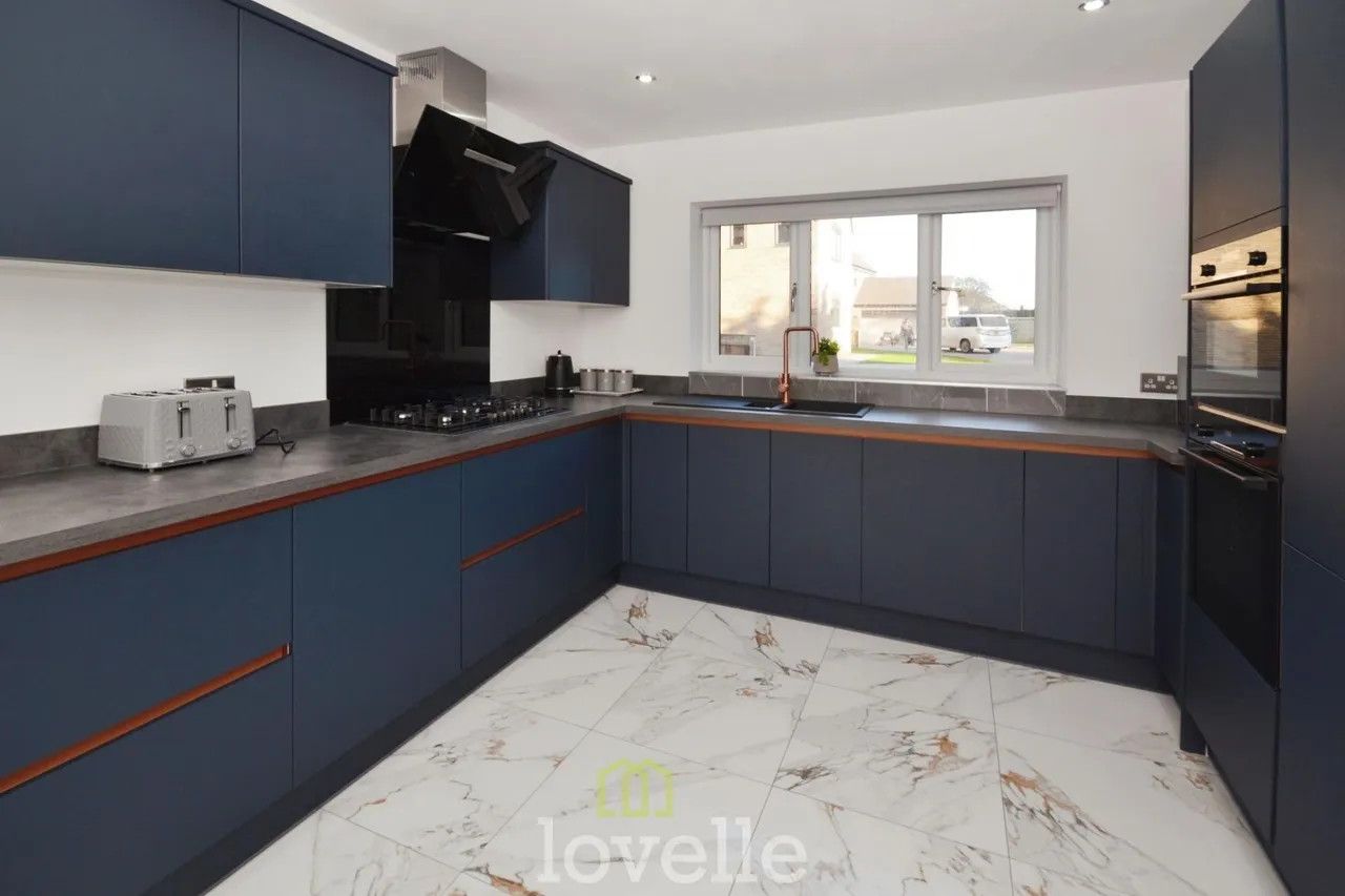 Poplars Close, New Waltham, DN36, photo 12